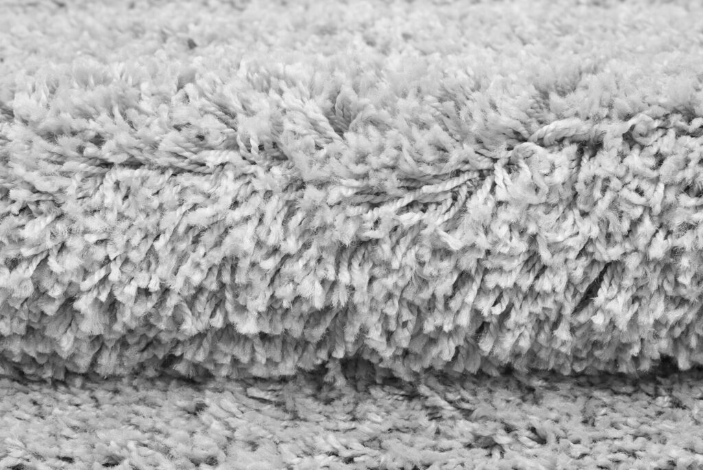 Alfombra Essence Shaggy Unicolor Gris Claro