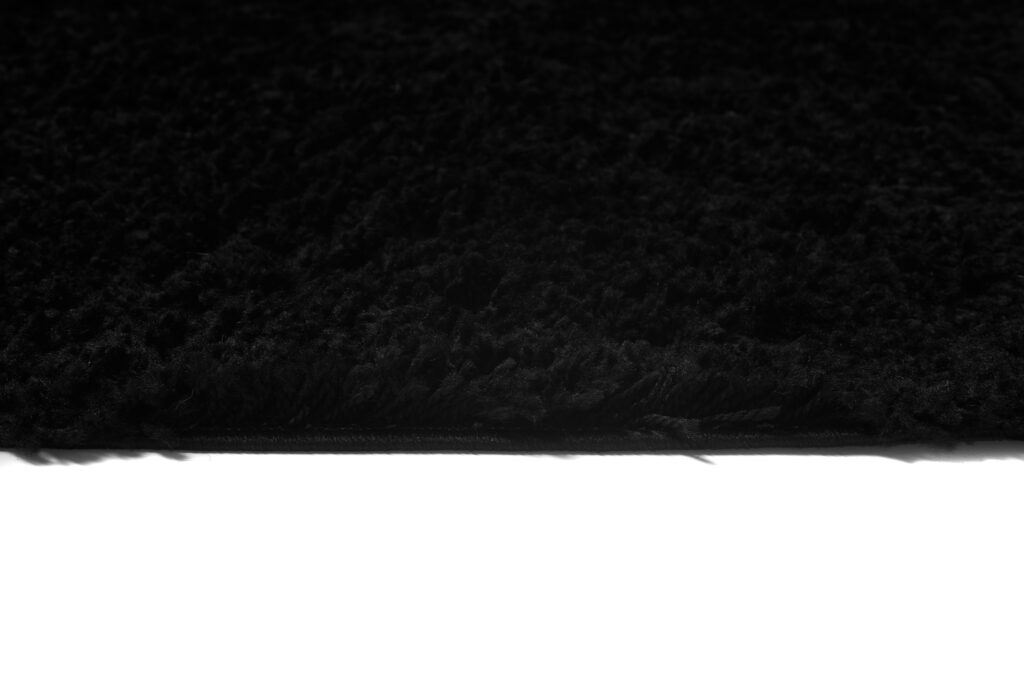 Alfombra Essence Shaggy Unicolor Negro