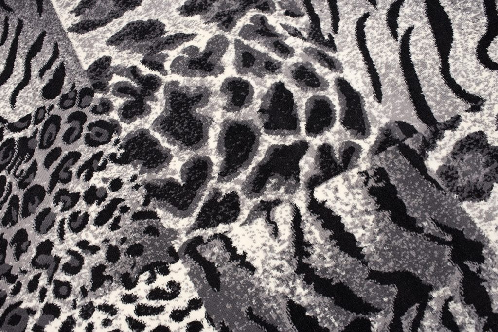 Alfombra Dream Gris Negro Estampado Animal Cuadrados
