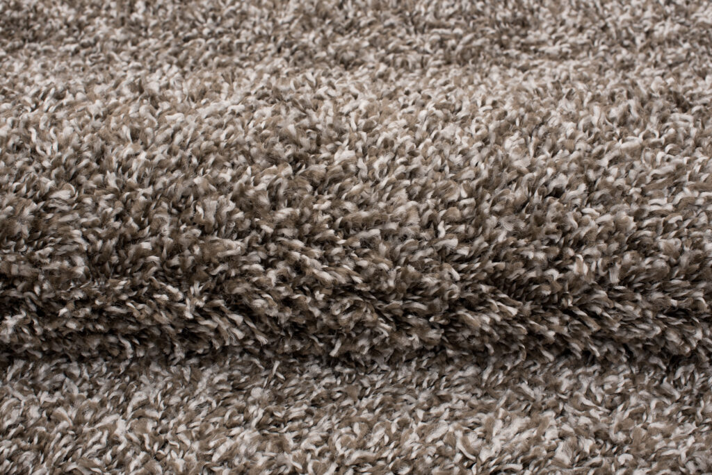 Alfombra Essence Shaggy Unicolor Taupe Gris Melange