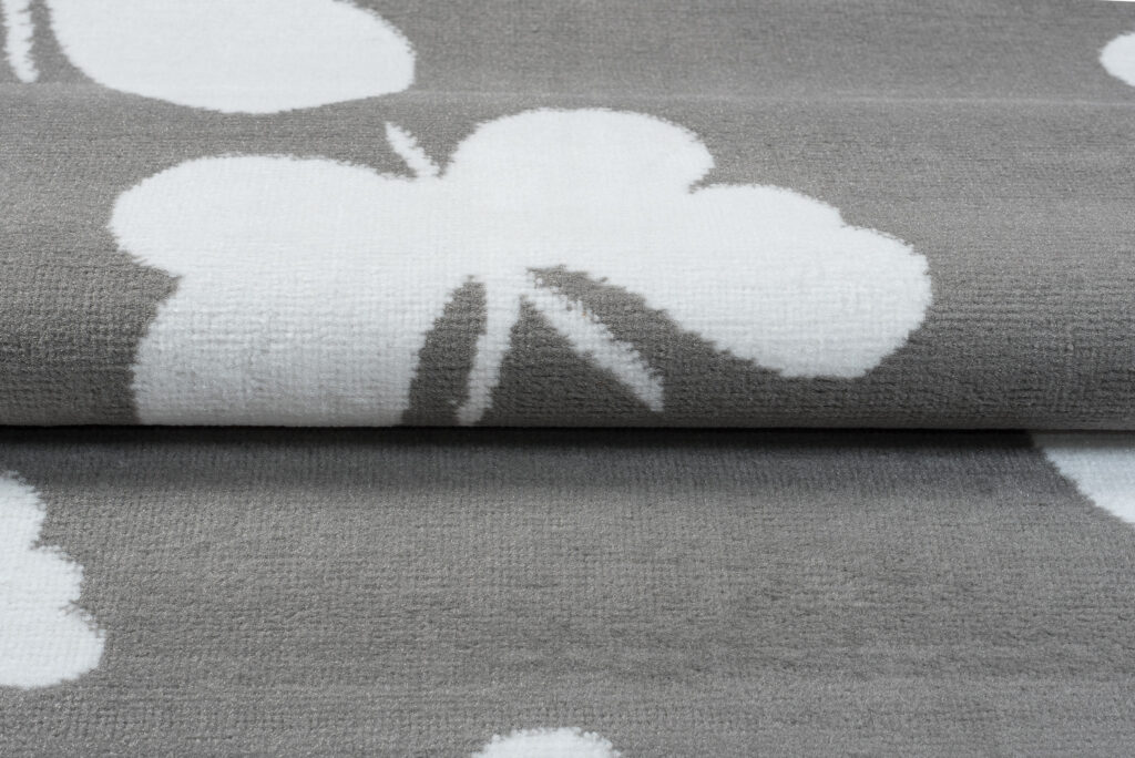 Alfombra Luxury Gris Blanco Mariposas Infantil