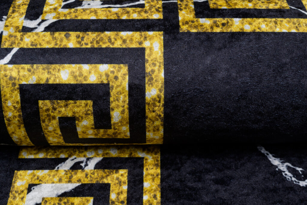Alfombra Toscana con Flecos Negro Marco Dorado