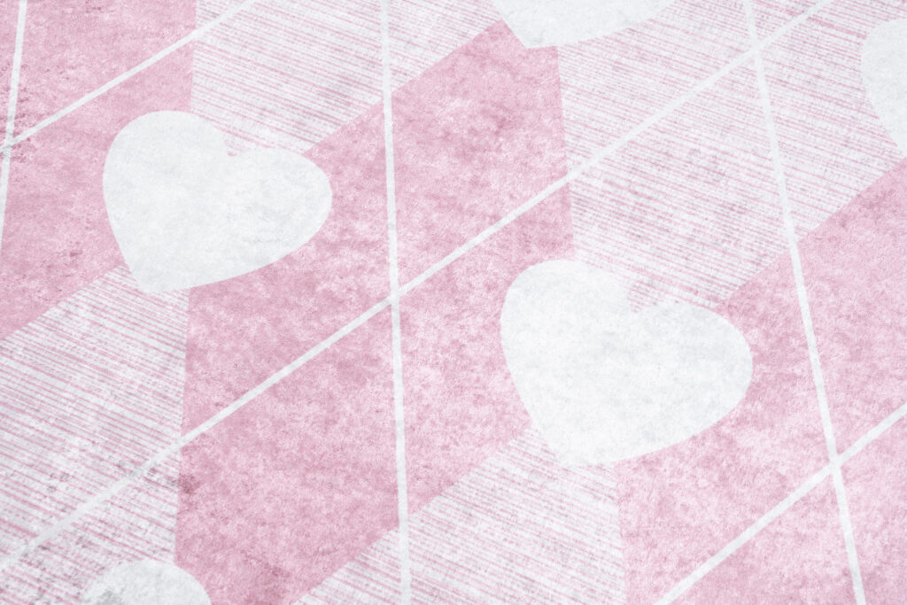 Alfombra Infantil Emma Lavable Antideslizante Rosa Corazones
