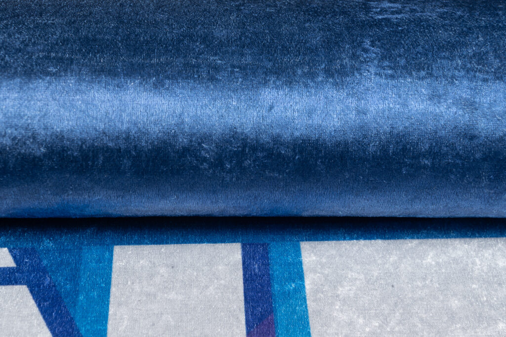 Alfombra Infantil Emma Lavable Antideslizante Azul Marino Game Over