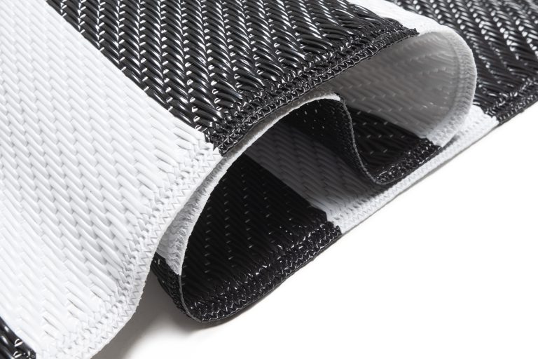 Alfombra Ibiza Exterior Reversible Impermeable Negro Blanco Rayas