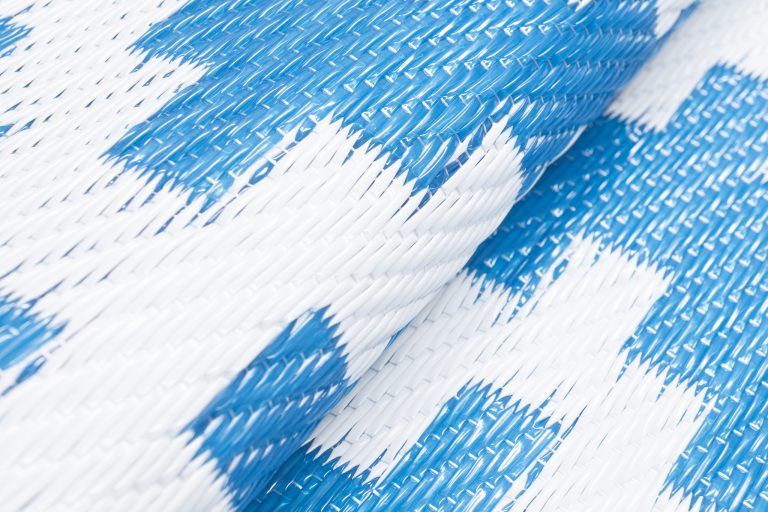 Alfombra Ibiza Exterior Reversible Impermeable Azul Marino Blanco