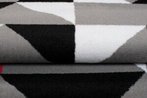 Alfombra Maya Gris Rojo Triángulos