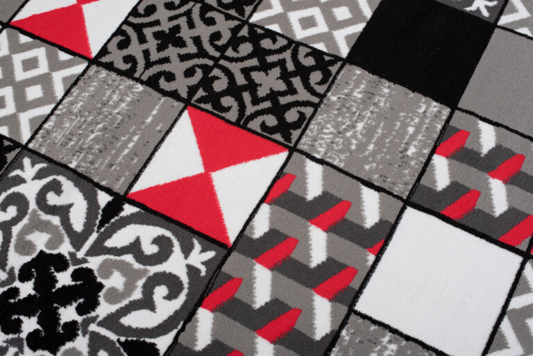 Alfombra Maya Gris Rojo Cuadrados Mosaico