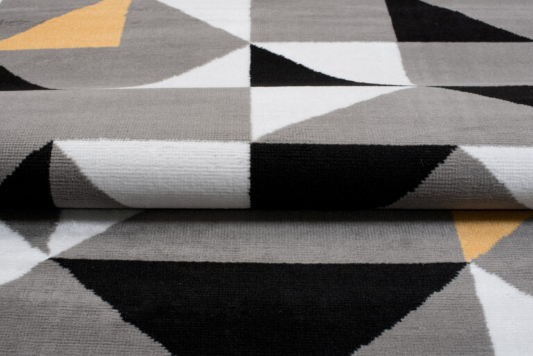 Alfombra Maya Gris Amarillo Triángulos