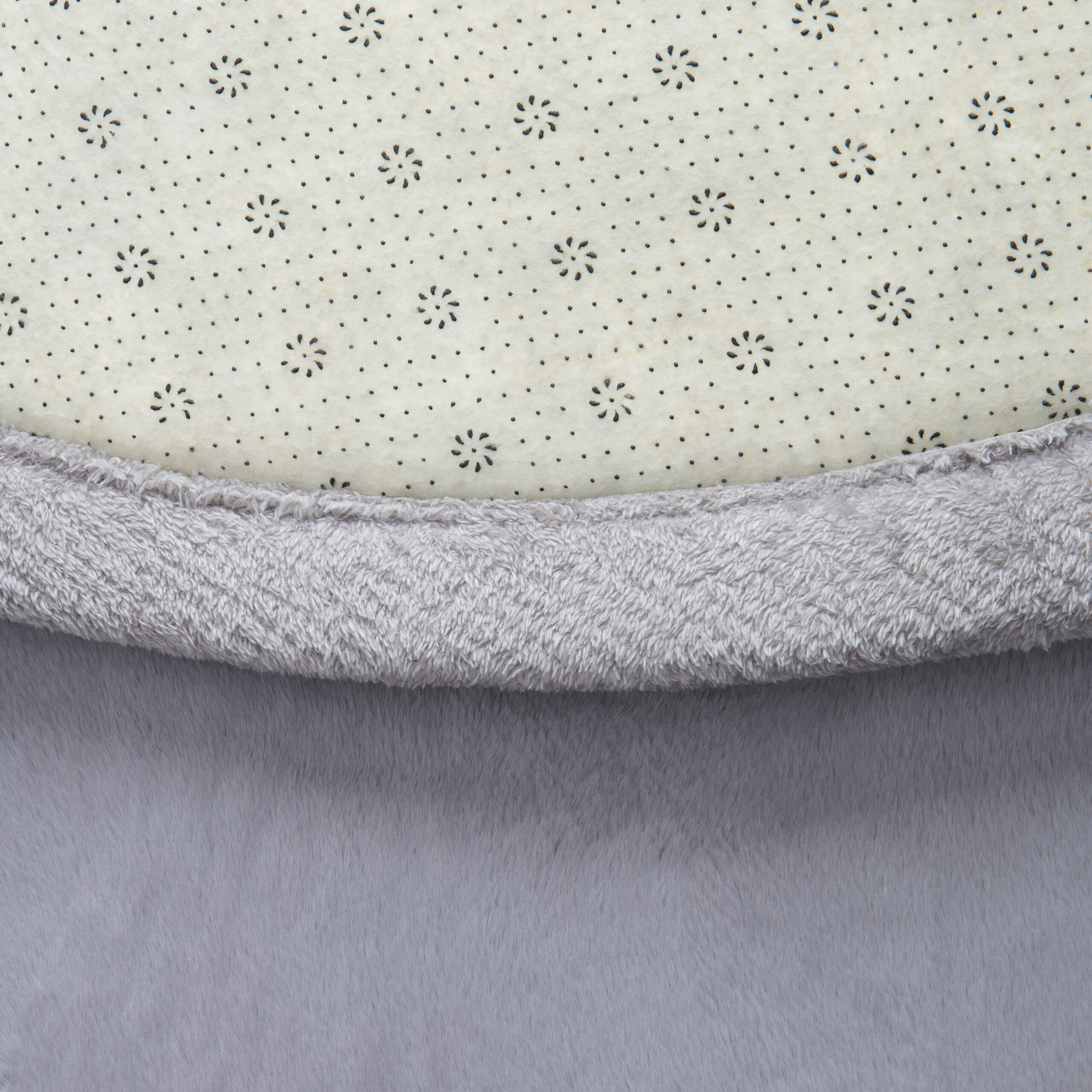 Alfombra Infantil Fluffin Redonda Gris Claro