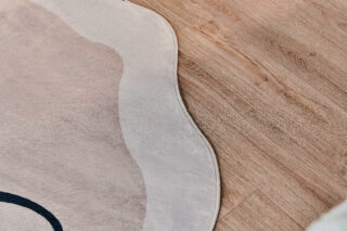 Alfombra Wisp Con Forma Irregular Beige